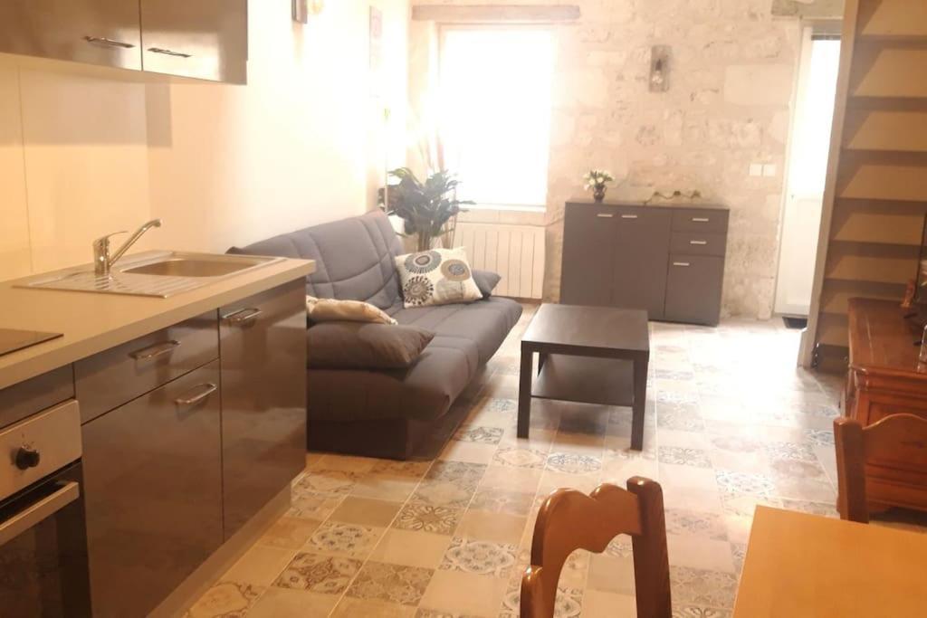 Logement Neuf Et Cosy Proche Centre Ville Chinon Dış mekan fotoğraf